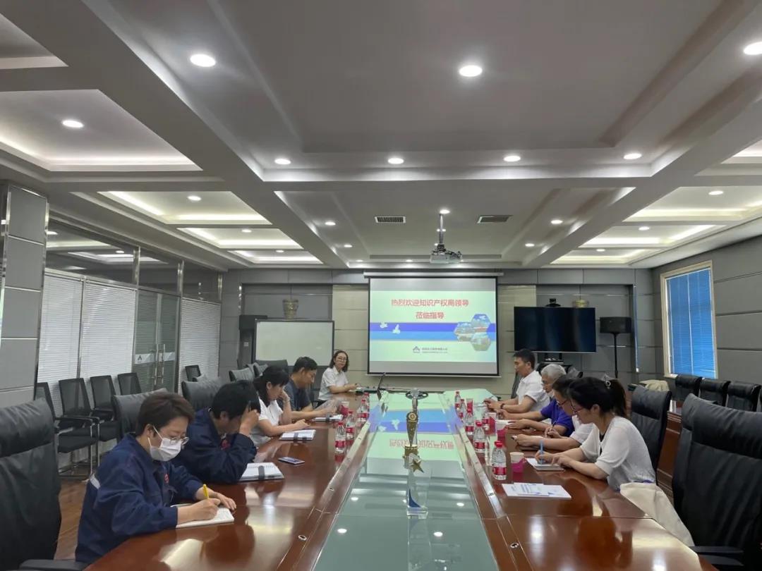 市知識(shí)產(chǎn)權(quán)局吳挺局長一行蒞臨科邁股份走訪調(diào)研